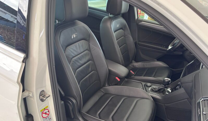 
								Volkswagen Tiguan 2.0 TDI R-line 150CV 4Motion DSG full									