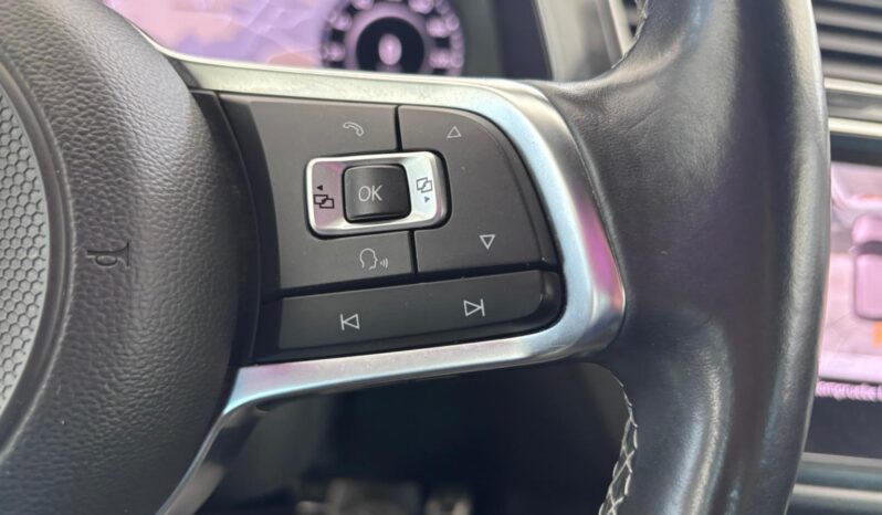 
								Volkswagen Tiguan 2.0 TDI R-line 150CV 4Motion DSG full									