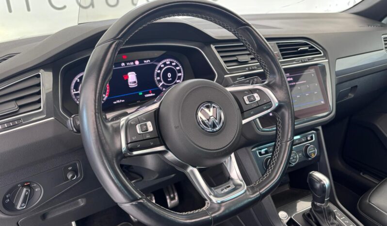 
								Volkswagen Tiguan 2.0 TDI R-line 150CV 4Motion DSG full									