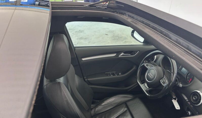 
								AUDI A3 S line edition 2.0 TDI S tronic Sportback full									