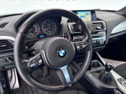 
										BMW Serie 2 218d paquete M full									