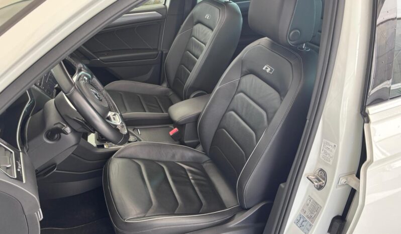 
								Volkswagen Tiguan 2.0 TDI R-line 150CV 4Motion DSG full									