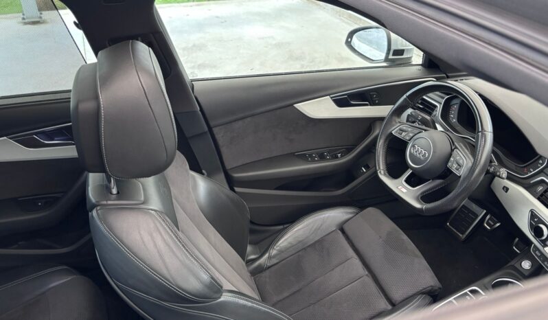 
								AUDI A4 Avant 2.0 TDI clean d 150CV S line edition full									