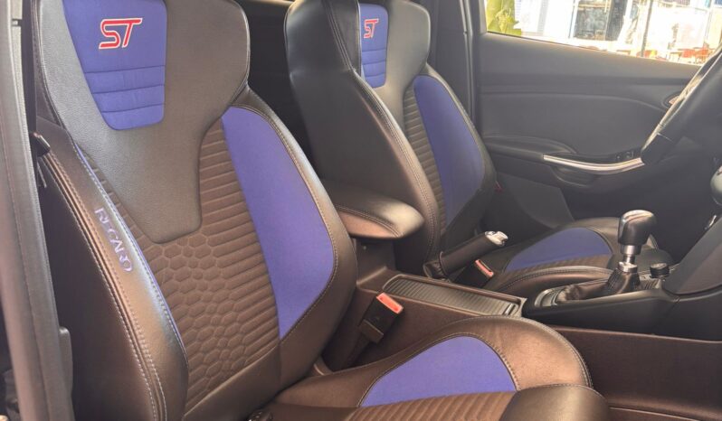 
								Ford Focus 2.0 TDCi ASS 185 ST full									