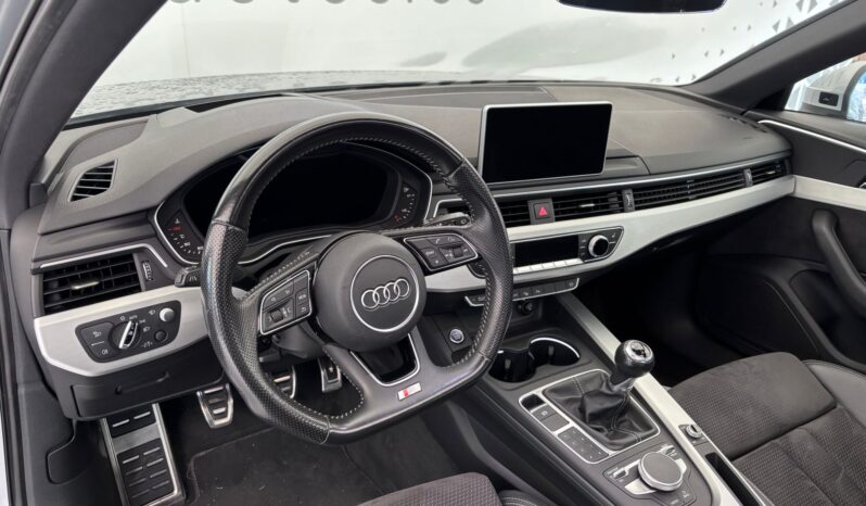 
								AUDI A4 Avant 2.0 TDI clean d 150CV S line edition full									