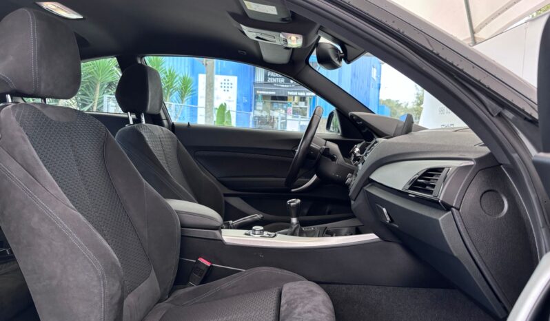 
								BMW Serie 2 218d paquete M full									