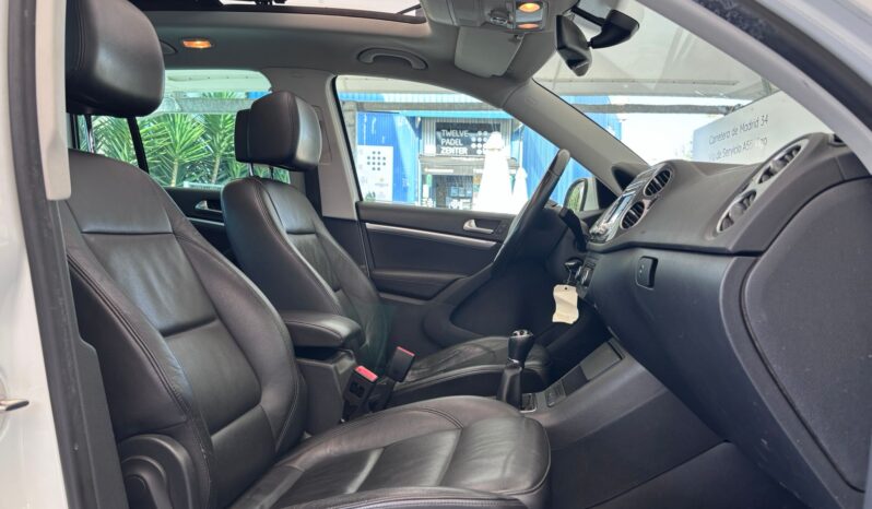 
								VOLKSWAGEN Tiguan 2.0 TDI 140cv 4×2 T1 Sport BMotion Tech full									