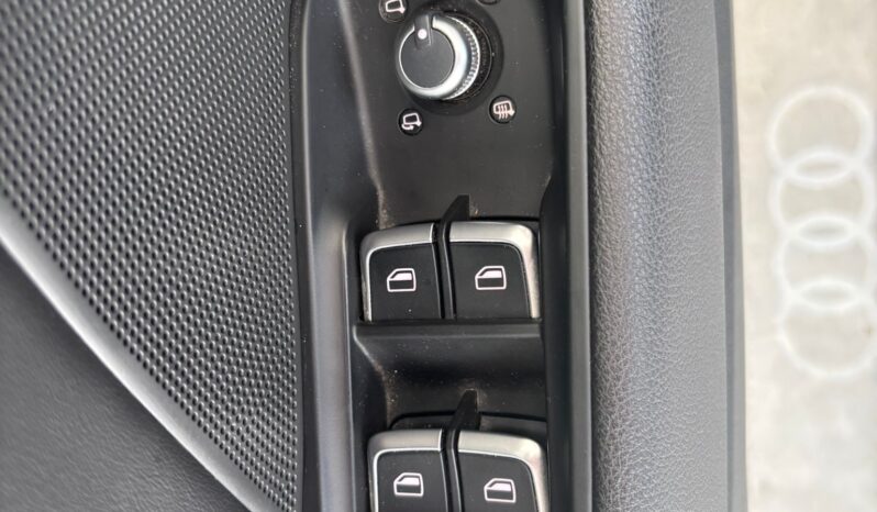 
								AUDI A3 S line edition 2.0 TDI S tronic Sportback full									