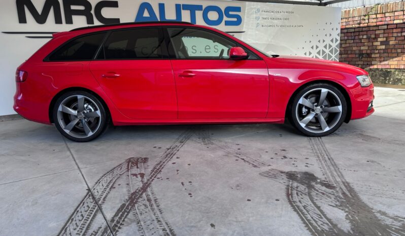 
								AUDI A4 Avant 2.0 TDI 177CV S line edition full									
