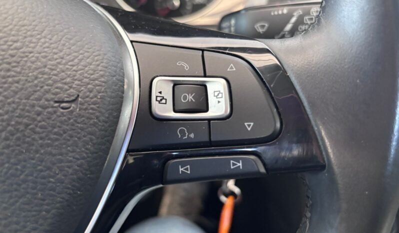 
								VOLKSWAGEN Golf 7.5 Advance 2.0 TDI full									