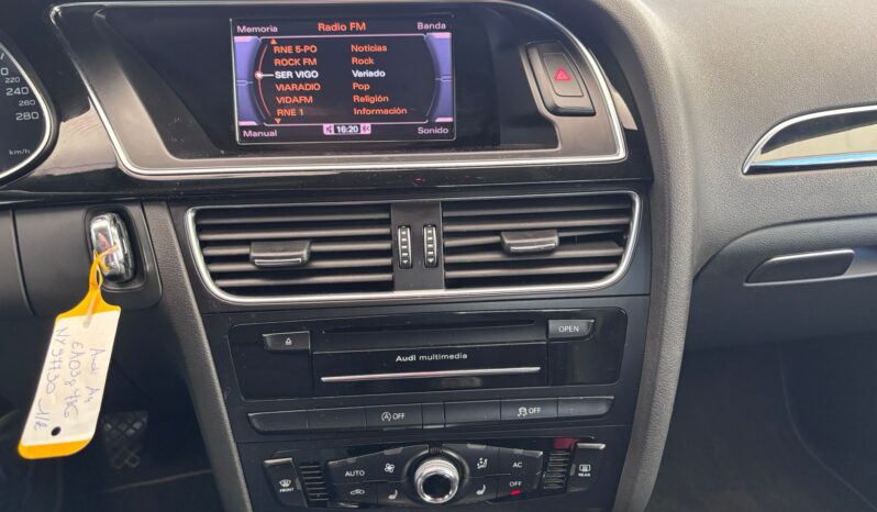 
								AUDI A4 Avant 2.0 TDI 177CV S line edition full									