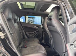 
										MERCEDES-BENZ Clase GLA 220 d AMG Line full									