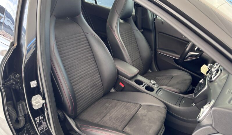 
								MERCEDES-BENZ Clase GLA 220 d AMG Line full									