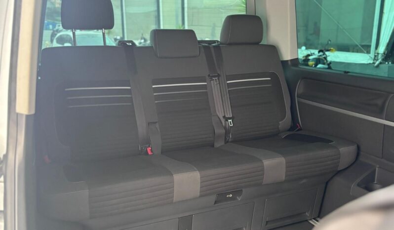 
								VOLKSWAGEN Multivan Cup Edition 2.0 TDI 140CV BMT DSG 7 plazas full									