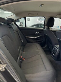 
										BMW Serie 3 318d full									