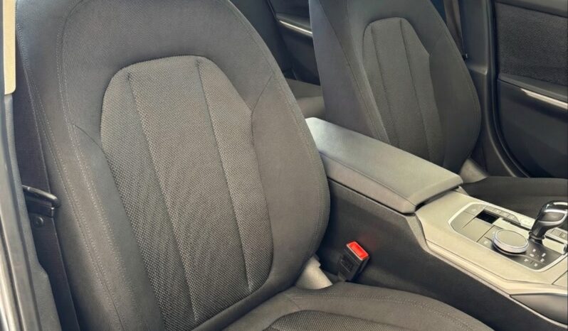 
								BMW Serie 3 318d full									