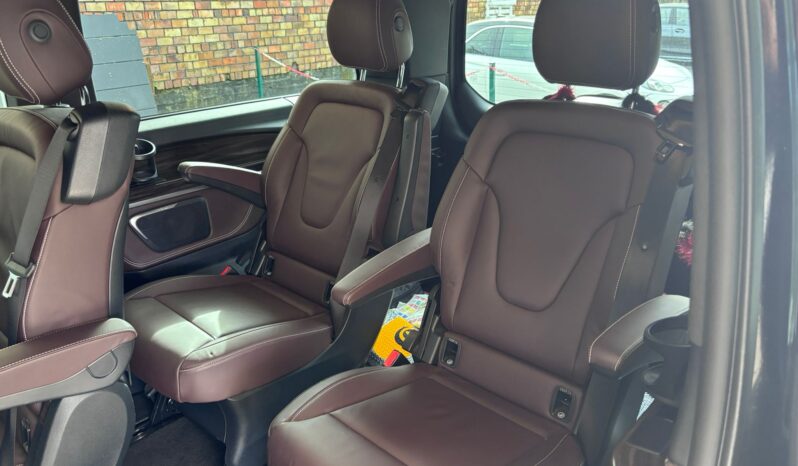 
								MERCEDES-BENZ Clase V 250 Bluetec Avantgarde Largo full									