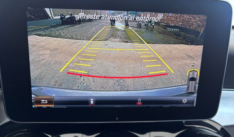 
								MERCEDES-BENZ Clase C 220 d AMG Line Estate full									