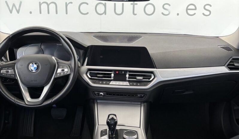 
								BMW Serie 3 318d full									