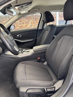 
										BMW Serie 3 318d full									