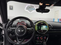 
										MINI CLUBMAN COOPER SD ALL4 AUTO full									