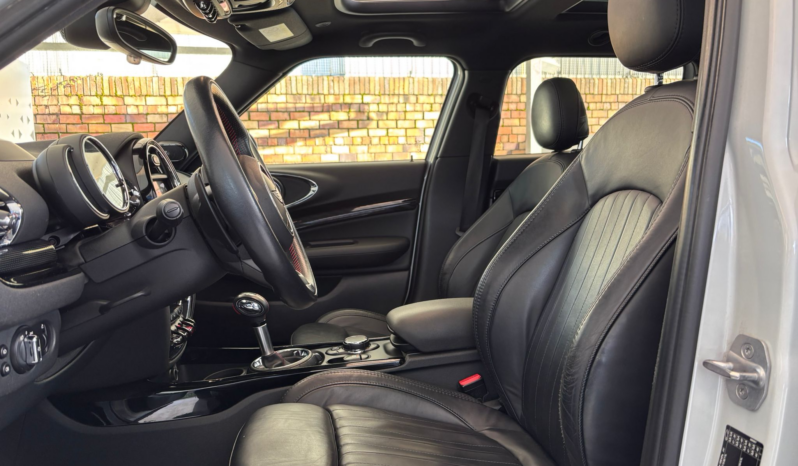 
								MINI CLUBMAN COOPER SD ALL4 AUTO full									