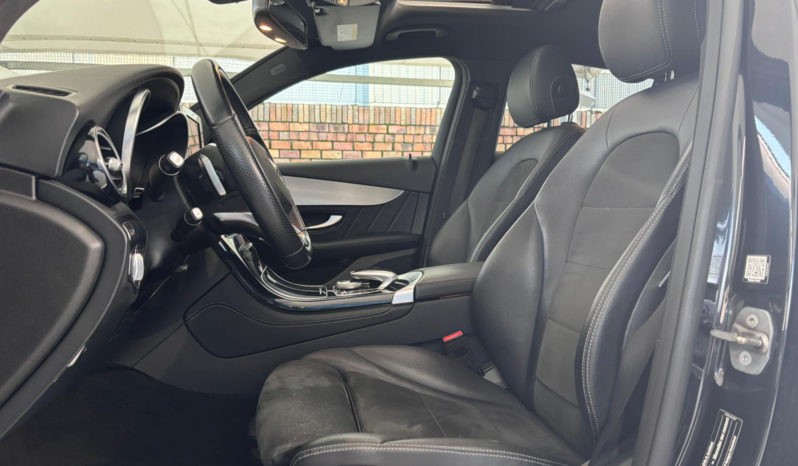 
								Mercedes-Benz GLC 250 d 4MATIC Coupe Amg line full									