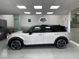 
										MINI CLUBMAN COOPER SD ALL4 AUTO full									