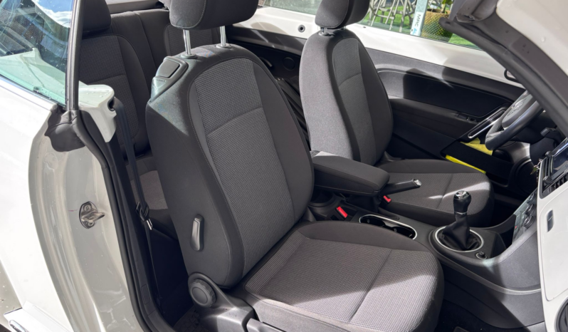 
								VOLKSWAGEN Beetle Cabrio Design 2.0 TDI 110CV BMT full									