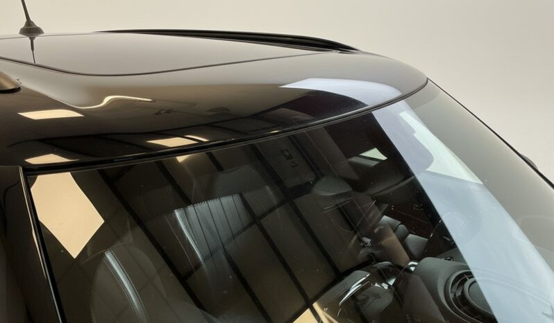 
								MINI CLUBMAN COOPER SD ALL4 AUTO look John Cooper works full									