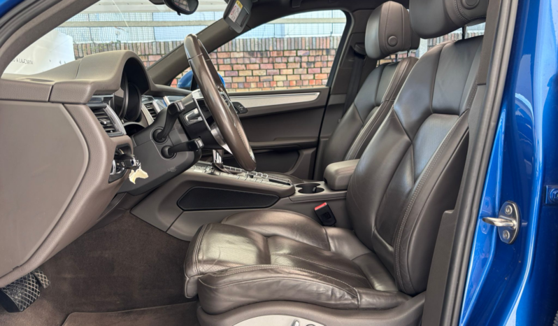 
								PORSCHE Macan S Diesel 159 gkm CO2 full									