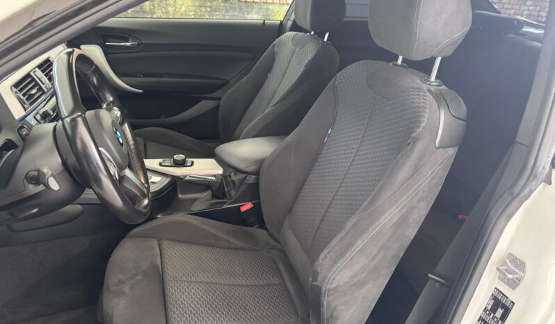 
								BMW Serie 2 218d paquete M full									