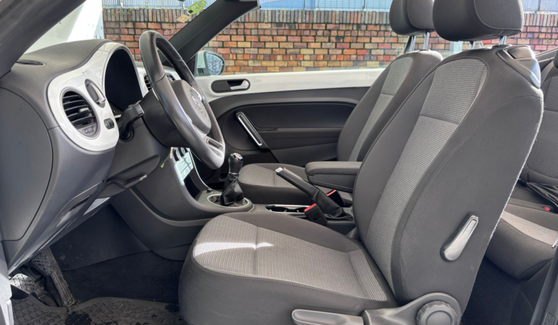 
								VOLKSWAGEN Beetle Cabrio Design 2.0 TDI 110CV BMT full									