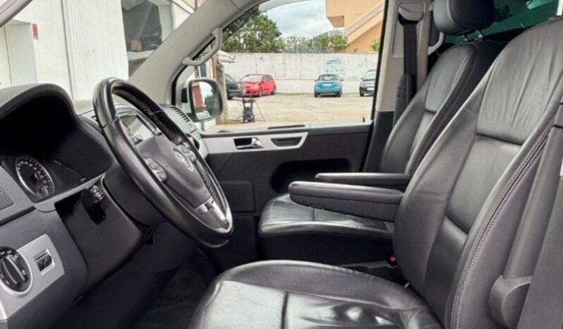 
								VOLKSWAGEN Multivan 25Th 2.0 TDI 180CV BMT DSG full									