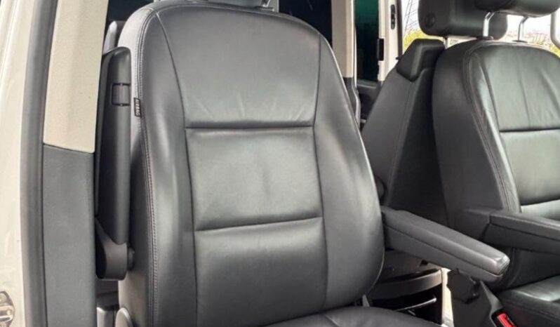 
								VOLKSWAGEN Multivan 25Th 2.0 TDI 180CV BMT DSG full									