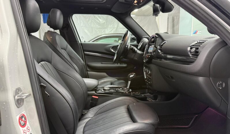 
								MINI CLUBMAN COOPER SD ALL4 AUTO full									