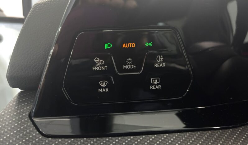 
								VOLKSWAGEN Golf RLine 2.0 TDI 110kW 150CV DSG full									