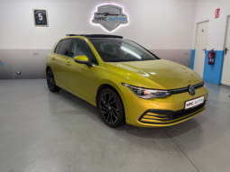 
										VOLKSWAGEN  VIII Golf Life 2.0 TDI 110kW 150CV DSG full									