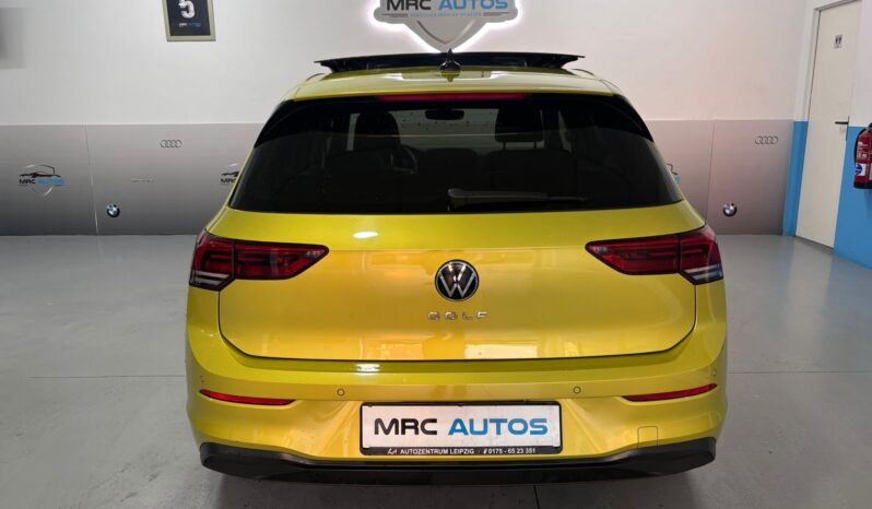 
								VOLKSWAGEN  VIII Golf Life 2.0 TDI 110kW 150CV DSG full									