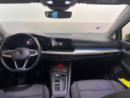 
										VOLKSWAGEN  VIII Golf Life 2.0 TDI 110kW 150CV DSG full									