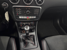 
										MERCEDES-BENZ Clase A 200 d AMG Line full									