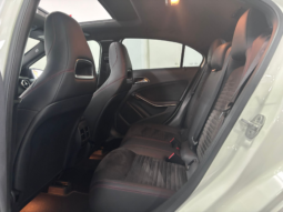 
										MERCEDES-BENZ Clase A 200 d AMG Line full									