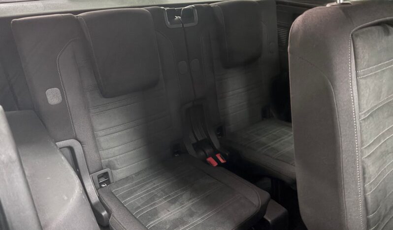 
								VOLKSWAGEN Touran Sport 2.0 TDI 110kW150CV BMT 7 PLAZAS full									