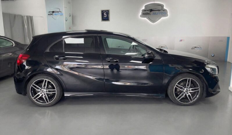 
								MERCEDES-BENZ Clase A A 220 d AMG Line full									