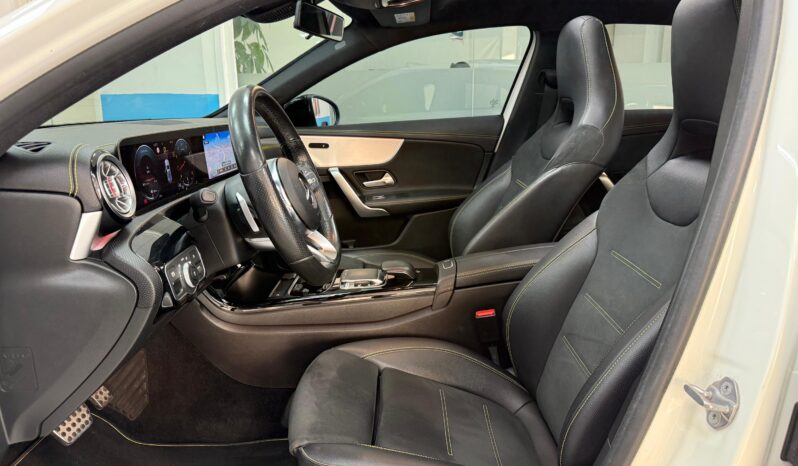 
								MERCEDES-BENZ Clase A A 250 AMG EDITION 1 full									