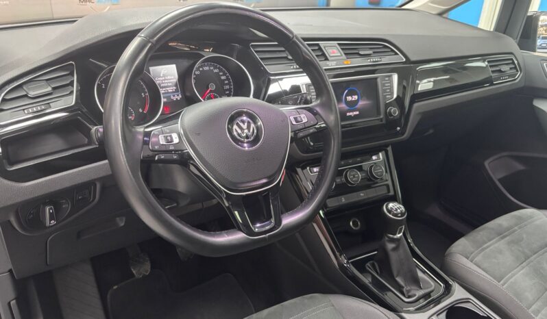 
								VOLKSWAGEN Touran Sport 2.0 TDI 110kW150CV BMT 7 PLAZAS full									