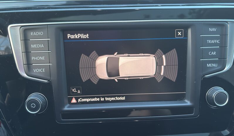 
								VOLKSWAGEN Touran Sport 2.0 TDI 110kW150CV BMT 7 PLAZAS full									