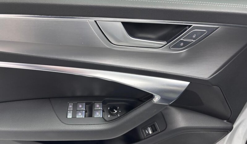 
								AUDI A6 Avant 40 TDI 150kW quattroult. S tronic S-line completo Iva deducible full									