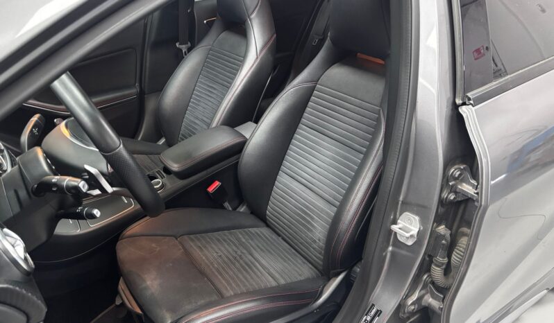 
								Clase A A 200 d AMG Line full									