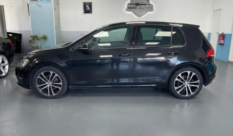 
								VOLKSWAGEN Golf Sport 2.0 TDI BMT full									